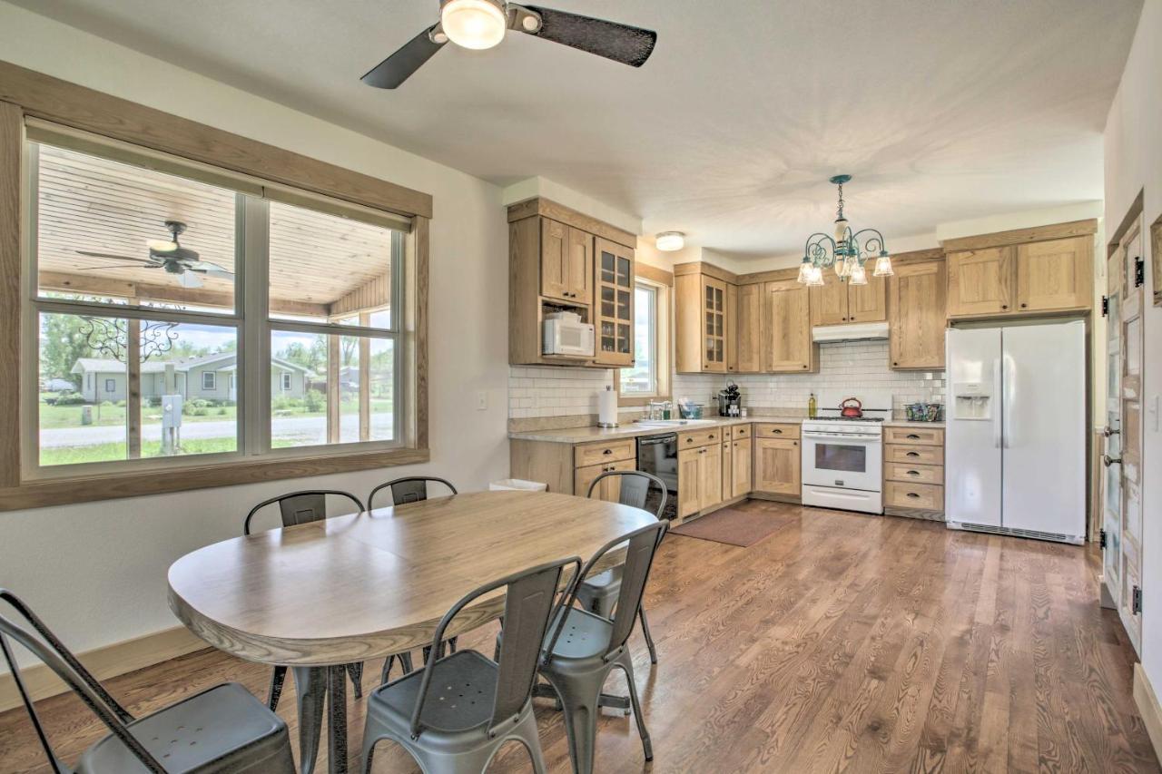 Idyllic Gem Screened Porch, Half Mi To River! 서모플리스 외부 사진