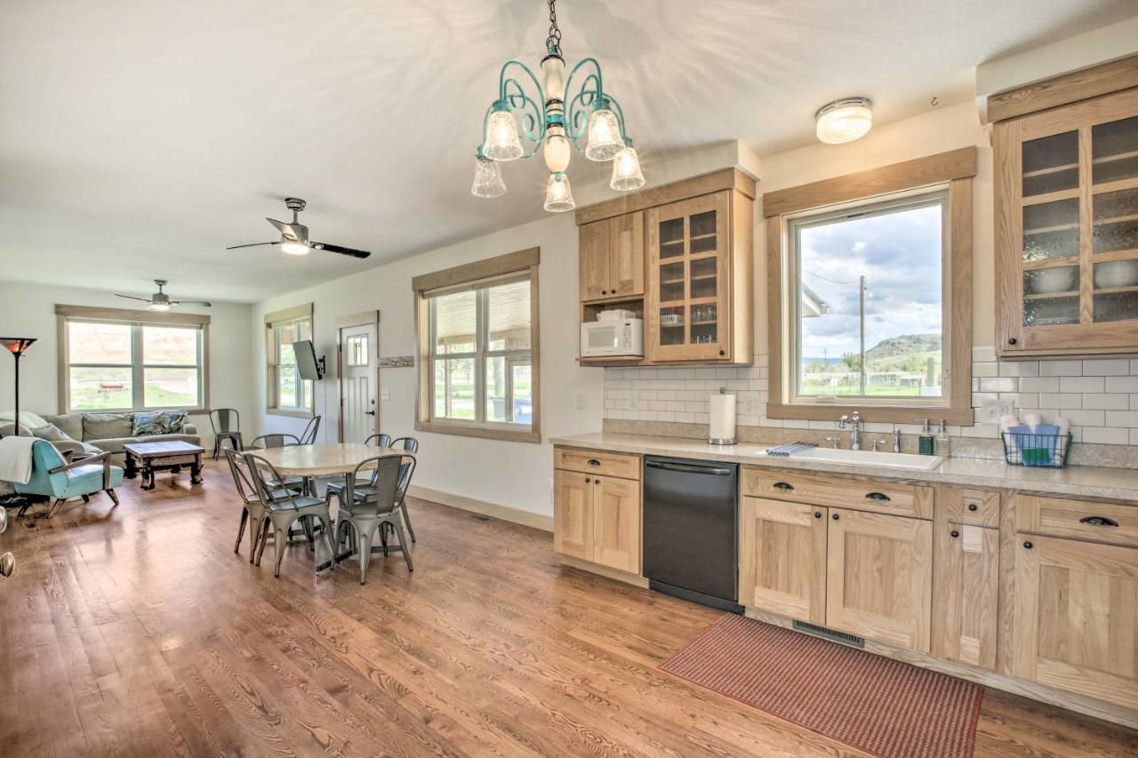 Idyllic Gem Screened Porch, Half Mi To River! 서모플리스 외부 사진