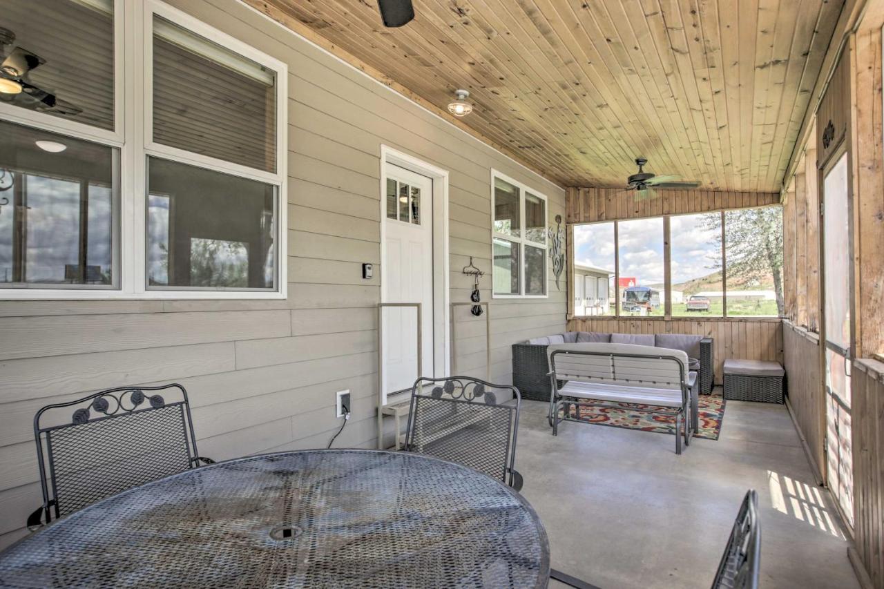 Idyllic Gem Screened Porch, Half Mi To River! 서모플리스 외부 사진