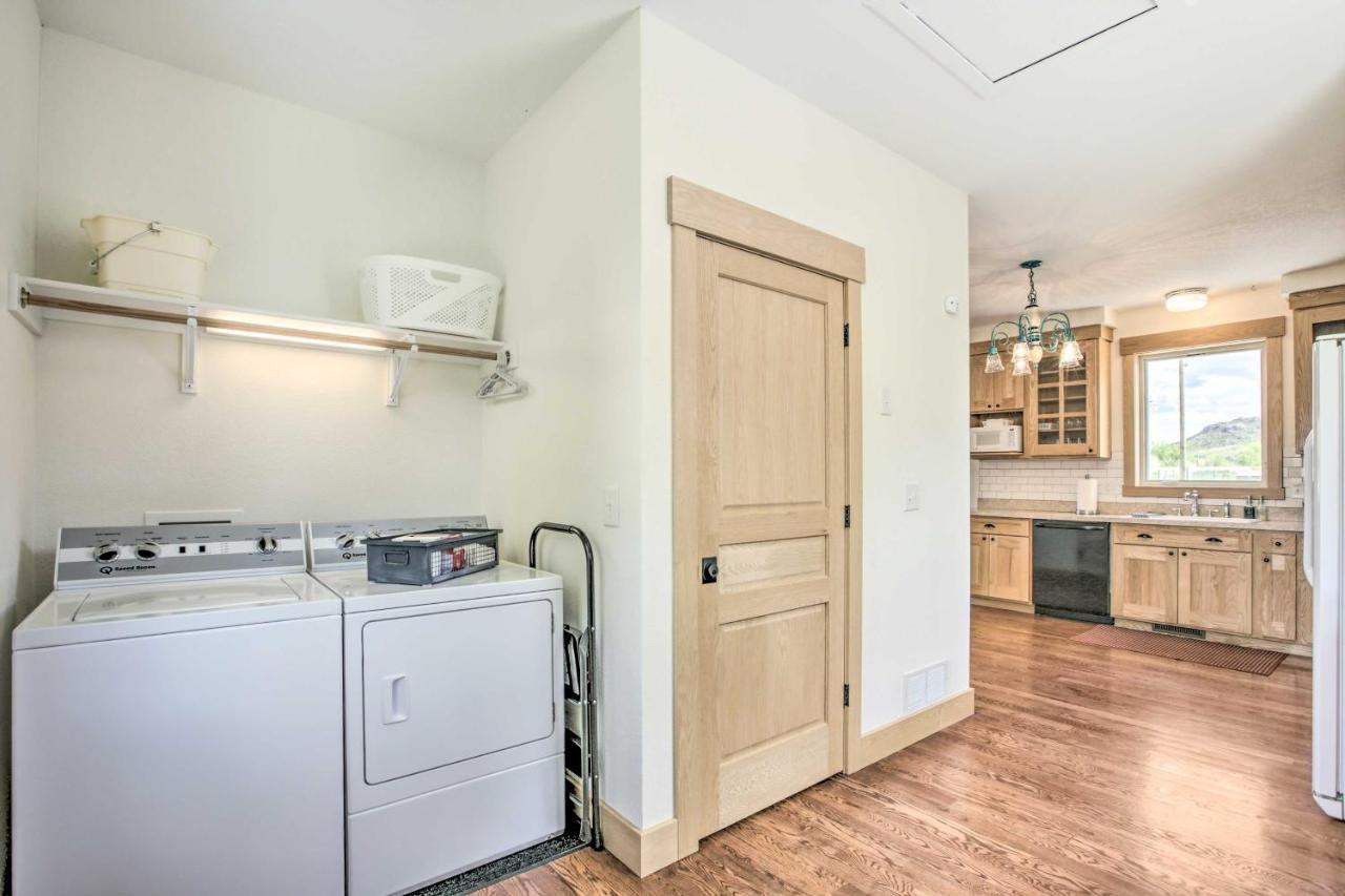 Idyllic Gem Screened Porch, Half Mi To River! 서모플리스 외부 사진